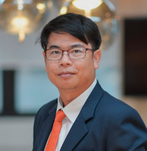 Asst. Prof. Dr. Anakkapon Saenthon